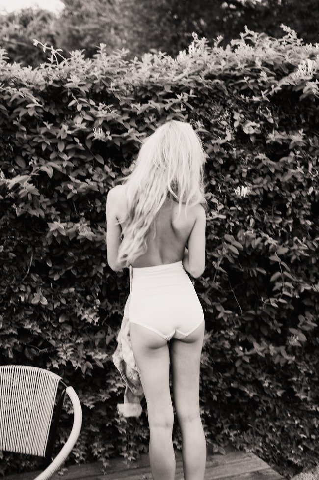 Почти голая Ханна Киркели в фотосессии Ларсена Сотело: hannah-kirkelie-28_Starbeat.ru