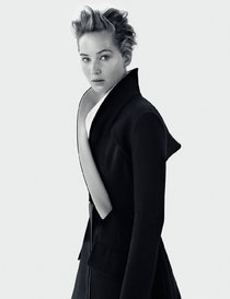 Дженнифер Лоуренс в нежной фотосессии журнала «Dior»: jennifer-lawrence-dior-magazine-2013--01_Starbeat.ru